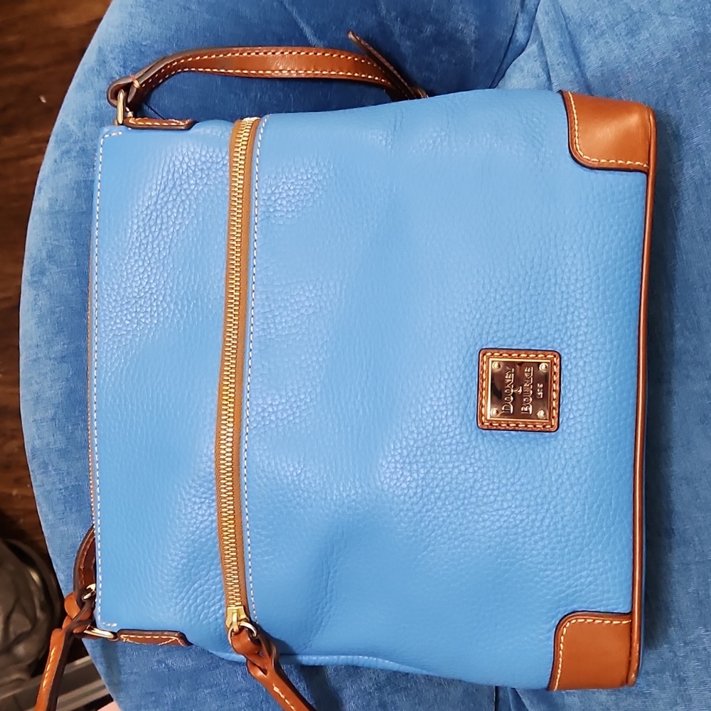 Dooney & Bourke pebble grain leather blue crossbody